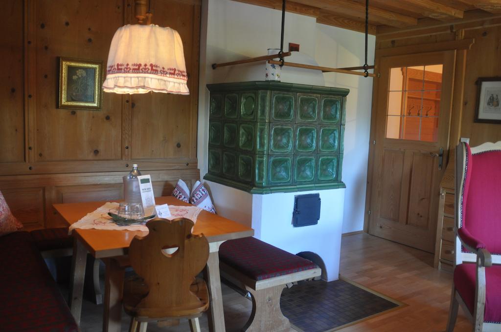 Romantikhotel Almtalhof Grünau im Almtal Rum bild